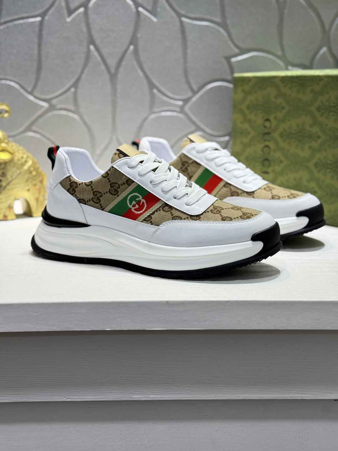 Gucci Men's GUCC RX Sneakers Colorway 3 1720240-3