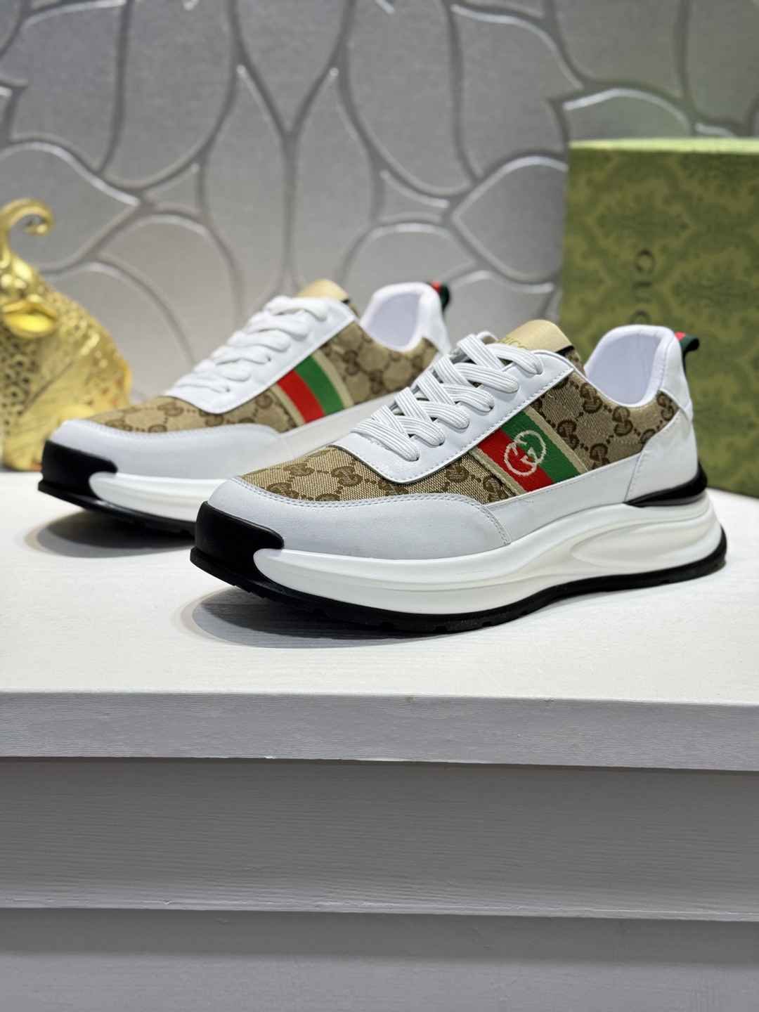 Gucci Men’s GUCC RX Sneakers Colorway 3 1720240-3