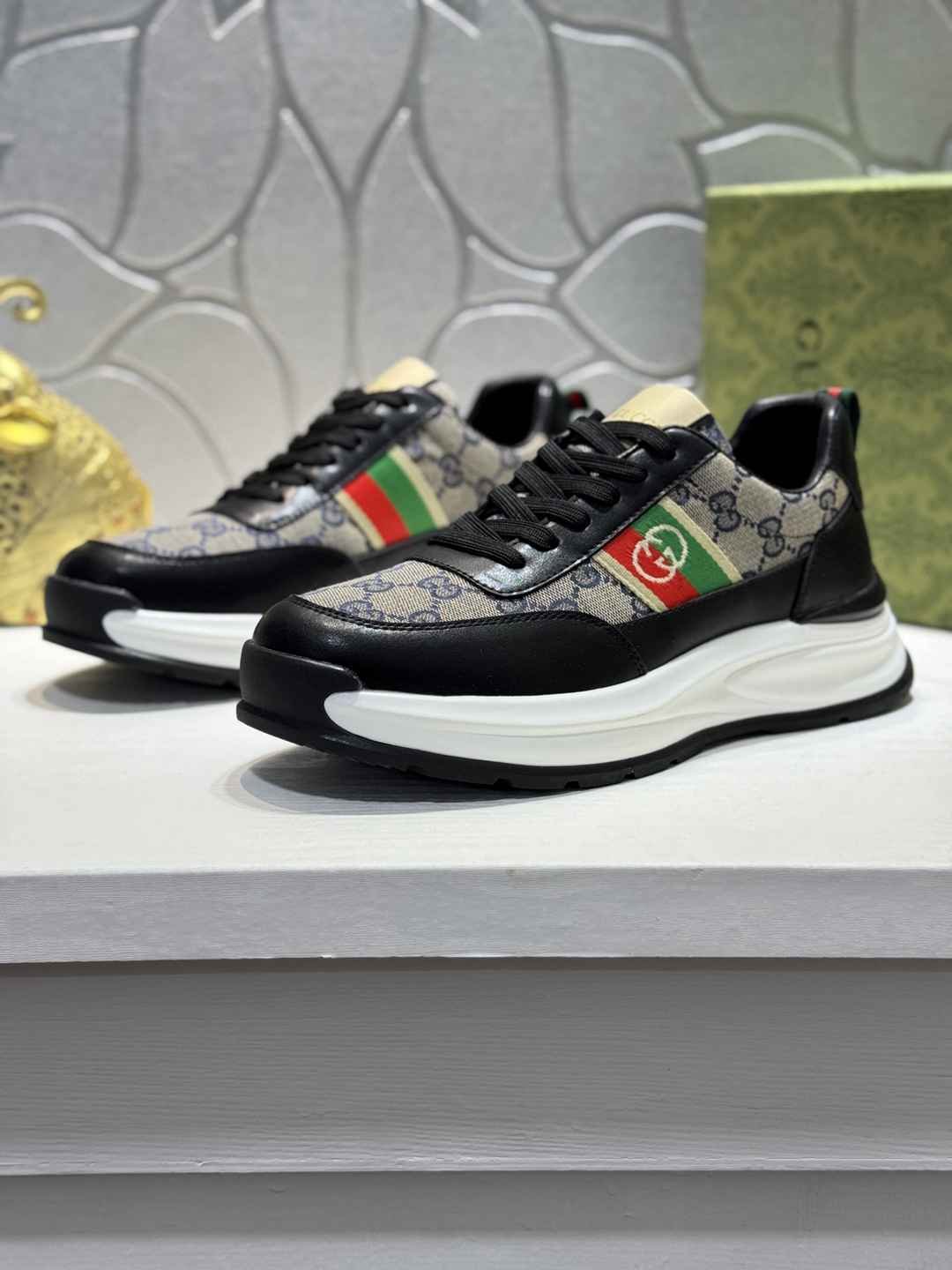 Gucci Men’s GUCC RX Sneakers Colorway 2 1720240-2