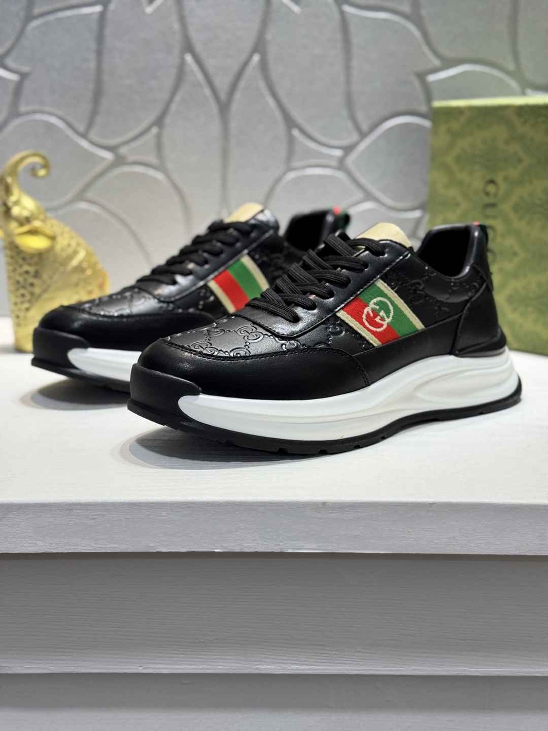 Gucci Men’s GUCC RX Sneakers Colorway 1 1720240-1