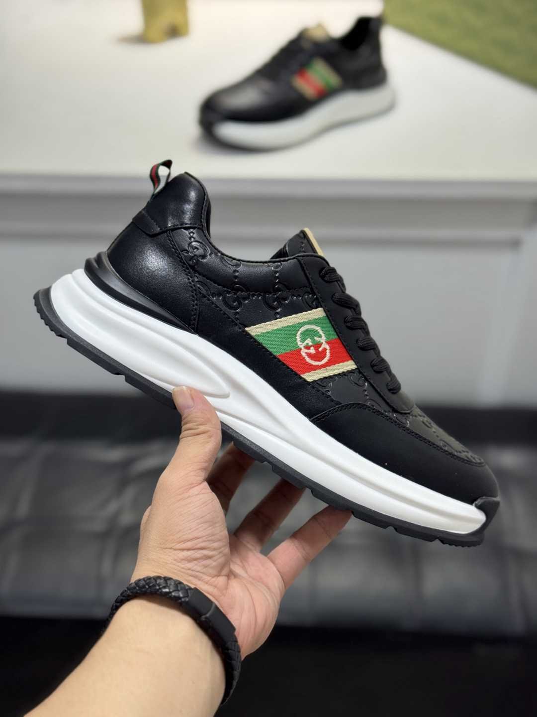 Gucci Men’s GUCC RX Sneakers Colorway 1 1720240-1