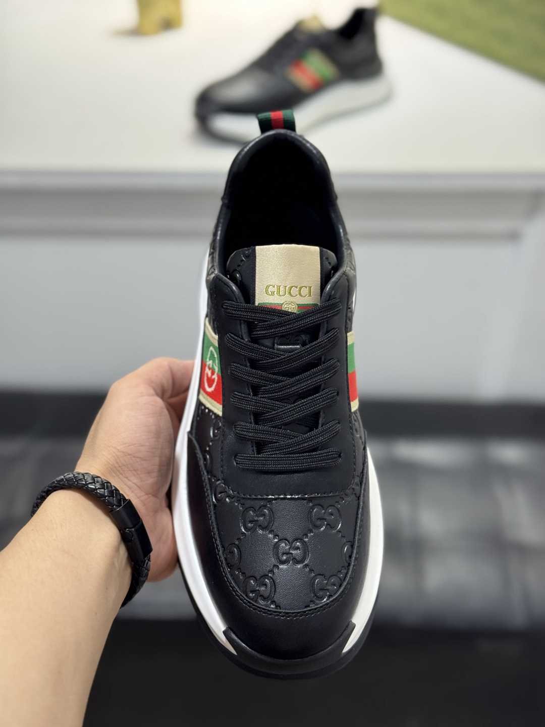 Gucci Men’s GUCC RX Sneakers Colorway 1 1720240-1
