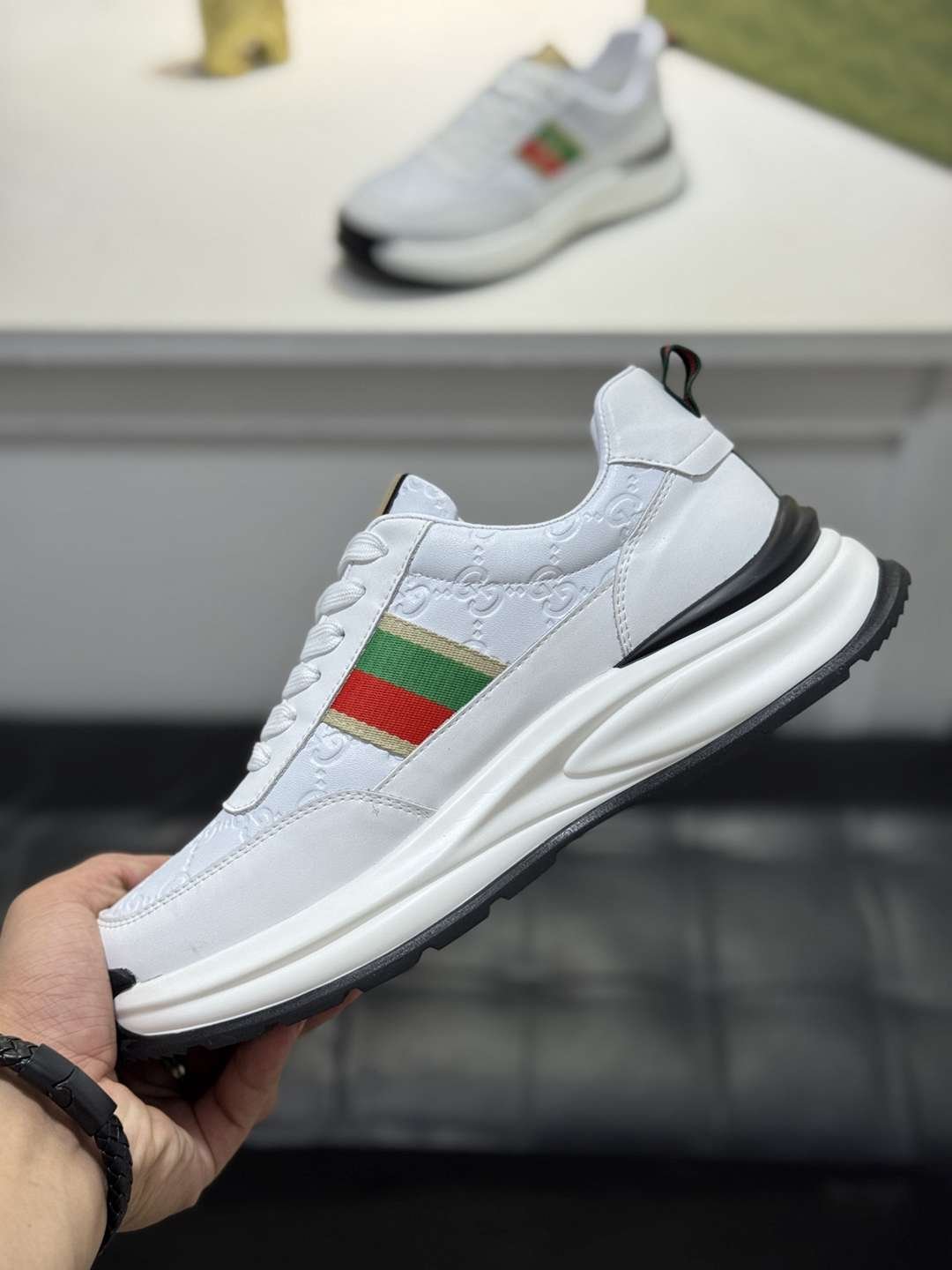 Gucci Men’s GUCC RX Sneakers 1720240