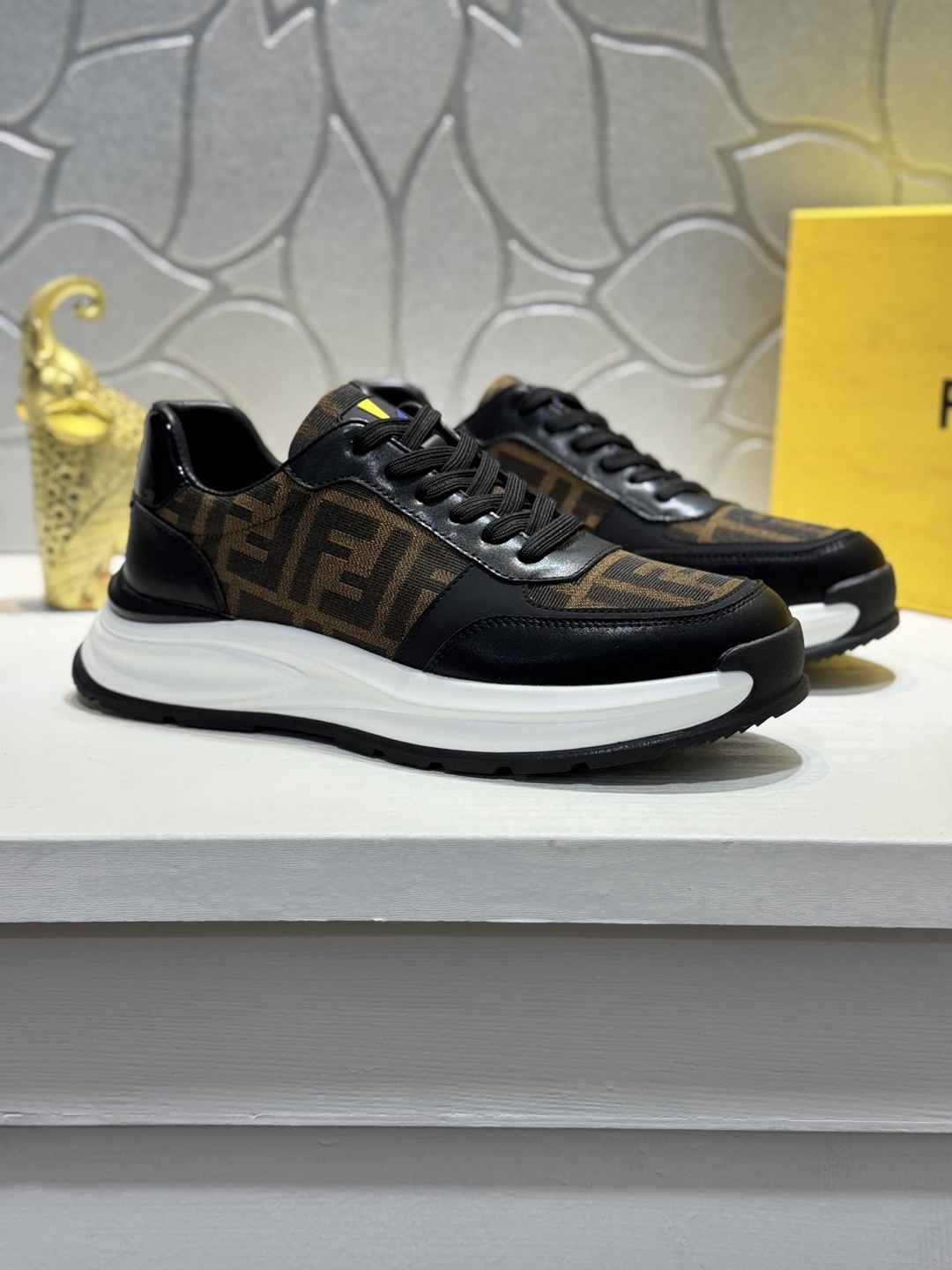 Fendi RX Sneakers 1720240