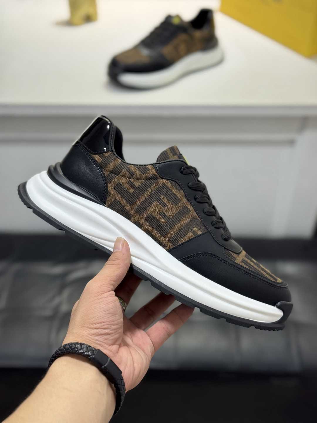 Fendi RX Sneakers 1720240