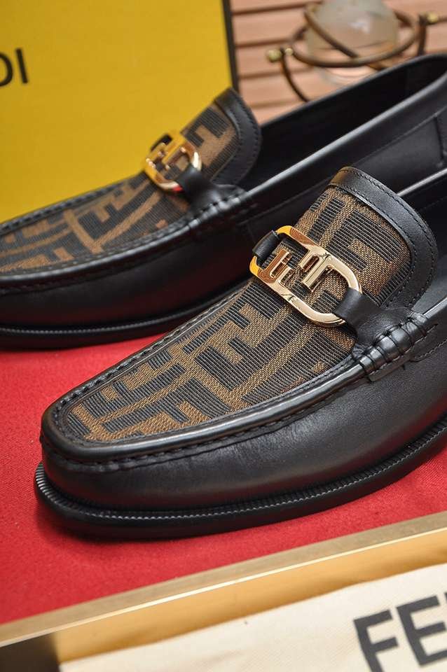 Fendi Men’s Leather Sneakers Colorway 4 1133300-4