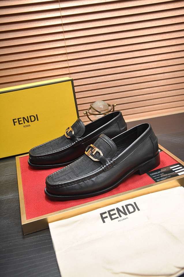 Fendi Men’s Leather Sneakers Colorway 3 1133300-3