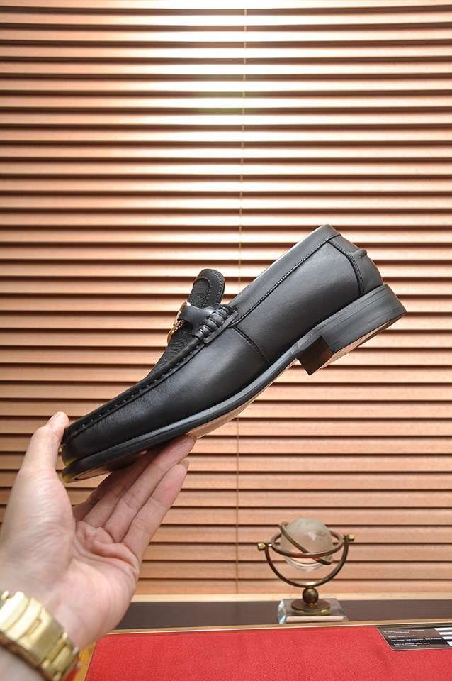 Fendi Men’s Leather Sneakers Colorway 3 1133300-3
