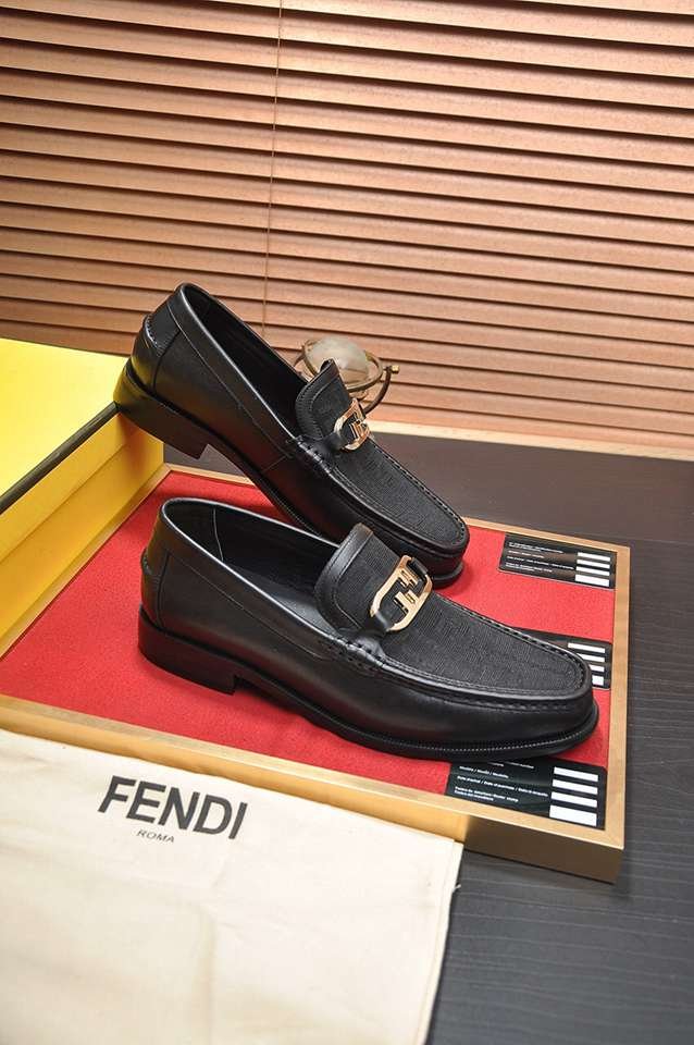 Fendi Men’s Leather Sneakers Colorway 3 1133300-3