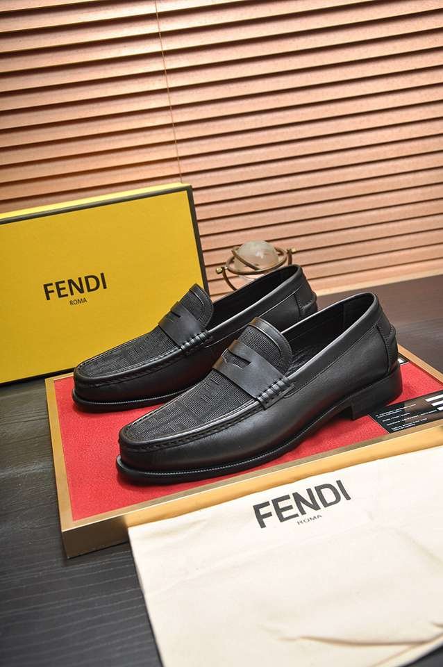 Fendi Men’s Leather Sneakers Colorway 2 1133300-2