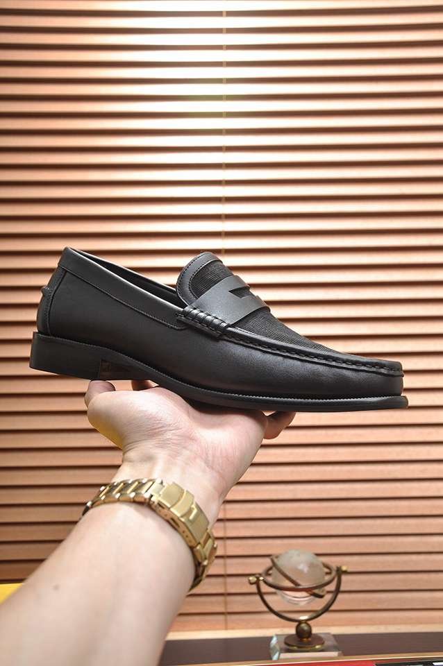 Fendi Men’s Leather Sneakers Colorway 2 1133300-2