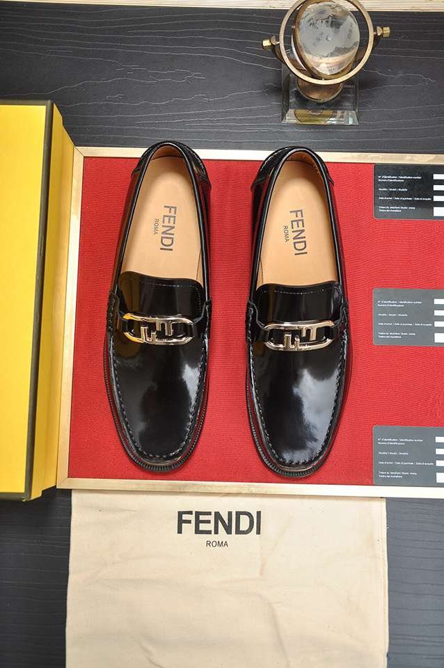 Fendi Men's Leather Sneakers Colorway 1 1133300-1