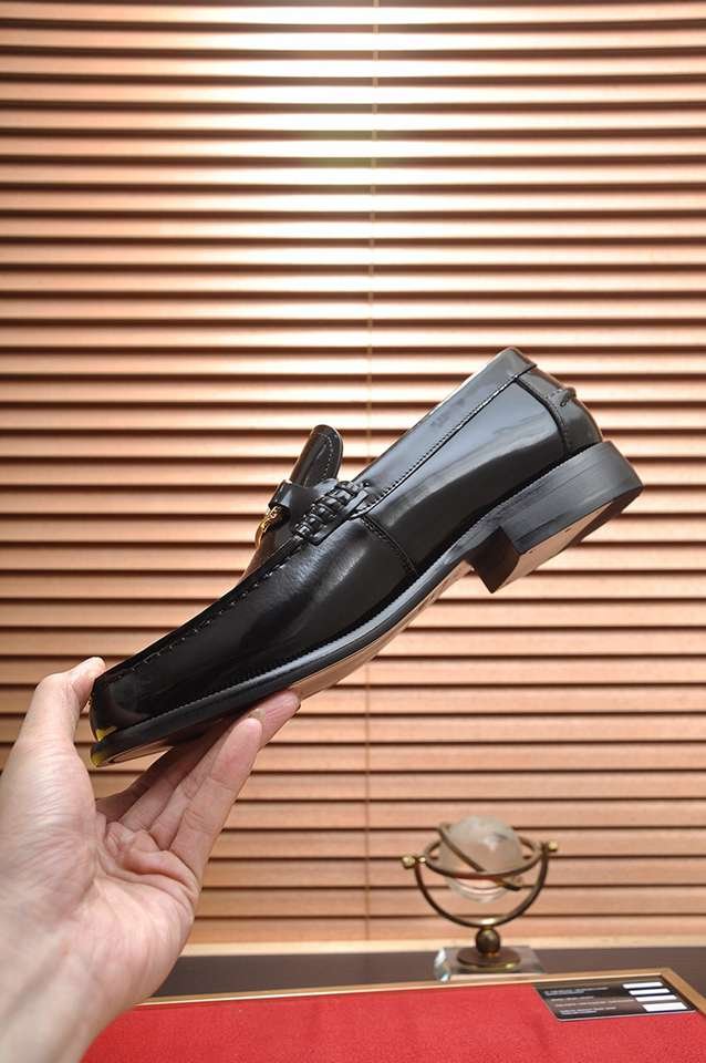 Fendi Men’s Leather Sneakers Colorway 1 1133300-1