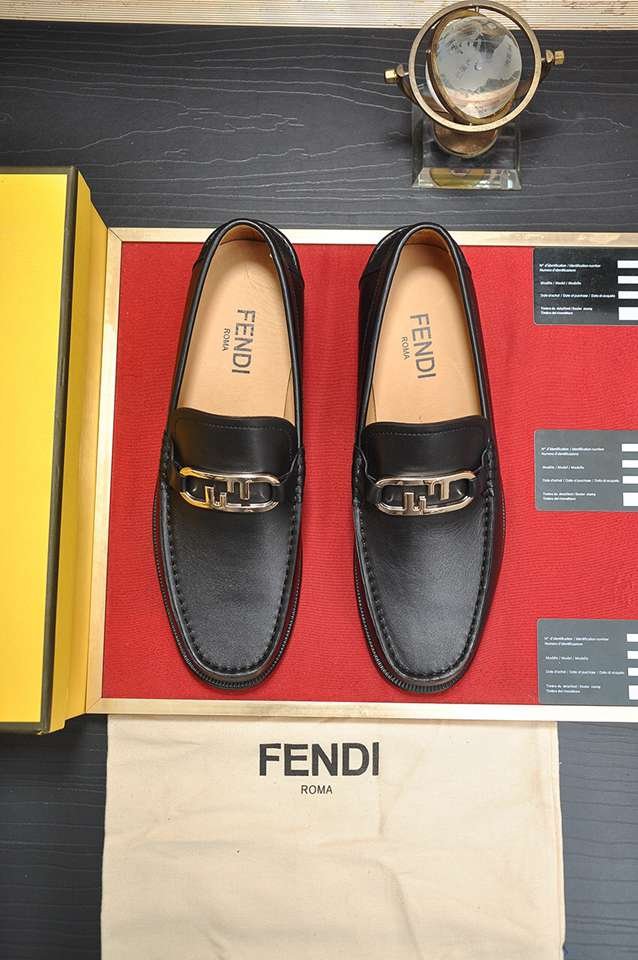 Fendi Men's Leather Sneakers 1133300
