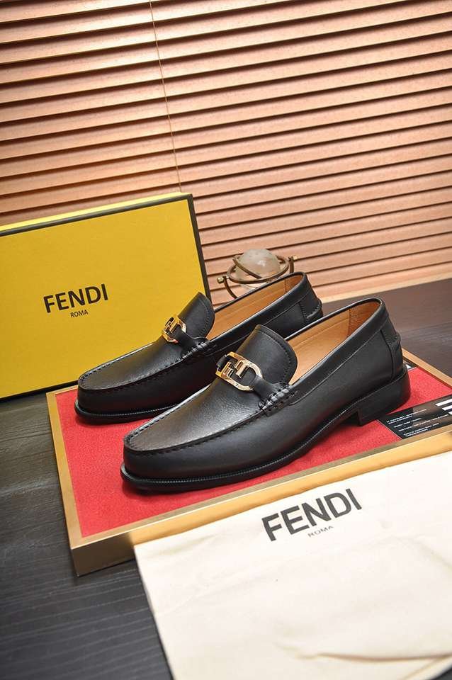 Fendi Men’s Leather Sneakers 1133300